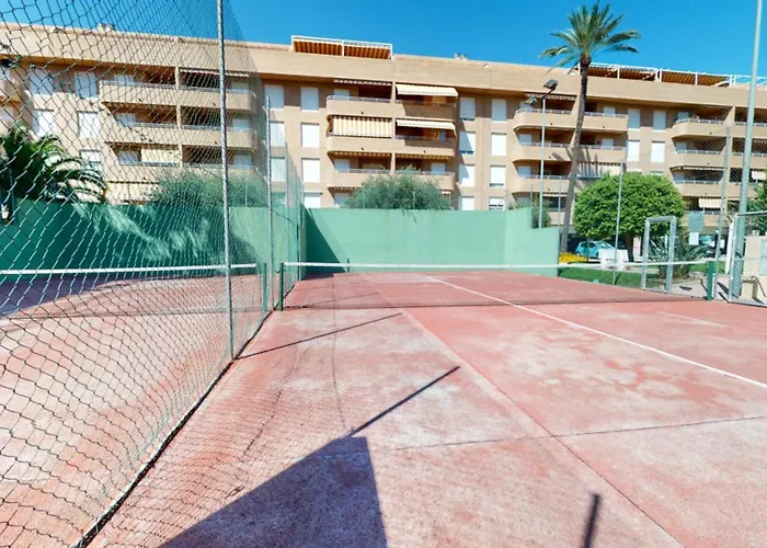 Tirolina By Edeal Homes 公寓